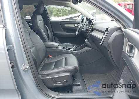 2023 Volvo Xc40 B5 Ultimate Bright Theme z USA, uszkodzony, nr VIN YV4L12UA0P2053589